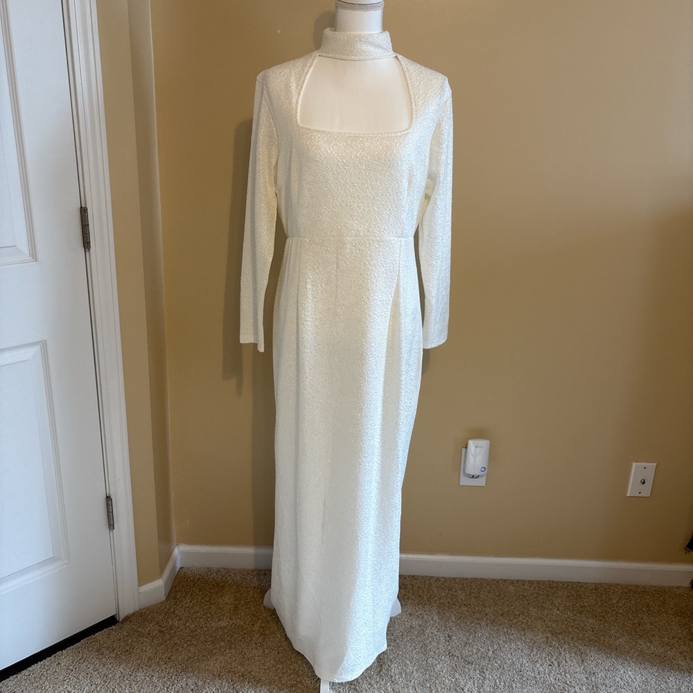 Chic Long Sleeve White Dress